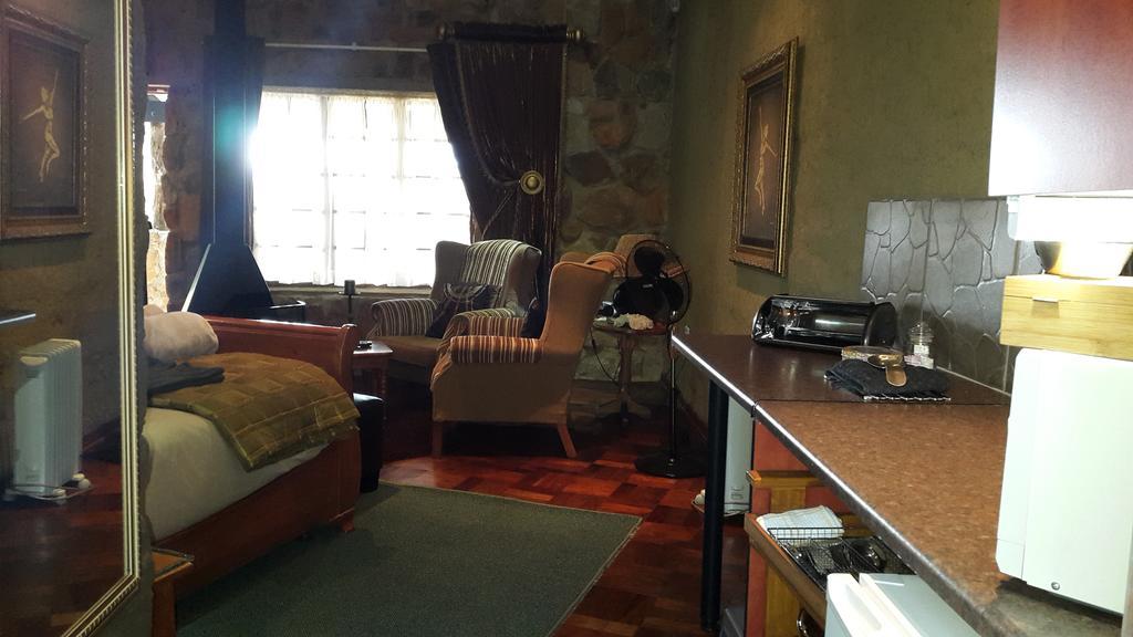 Kliphuisjes Dullstroom Bagian luar foto