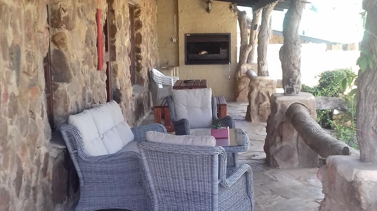 Kliphuisjes Dullstroom Bagian luar foto